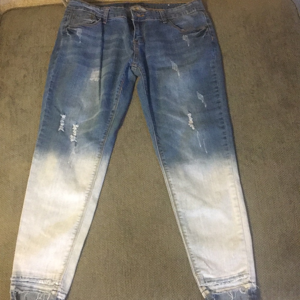 Barely worn Rue 21 half bleached jeans.